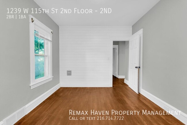 Building Photo - 1239 W 115th St