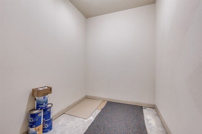 Building Photo - 3225 Turtle Creek Blvd