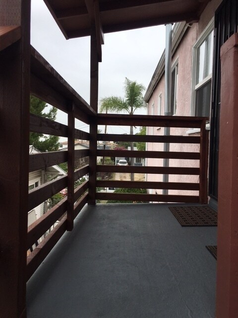 Building Photo - Charming Light-Filled 2BR in North of Adams Ave in University Heights – Available May 10th