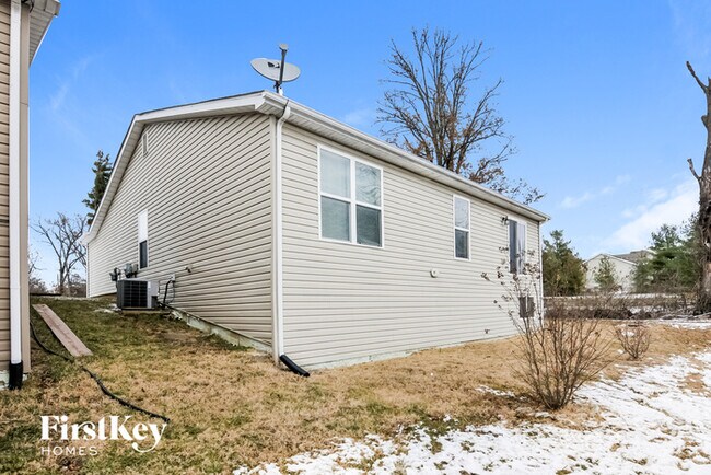 Building Photo - 100 Eisenhower Dr