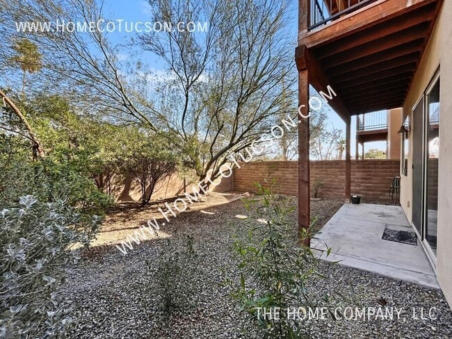 Building Photo - 2808 N Silkie Pl