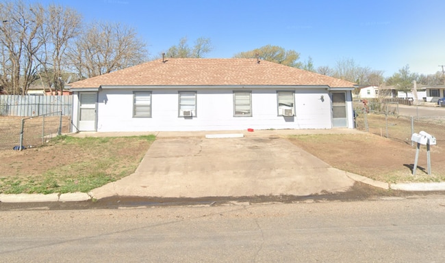 Building Photo - 4210 SE 16th Ave