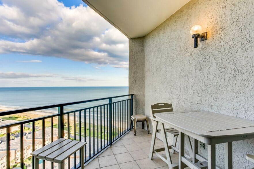 Building Photo - 5556 N Ocean Blvd