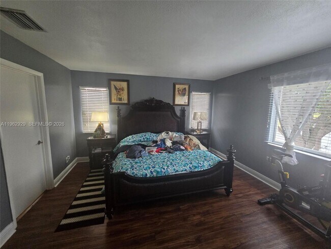 Building Photo - 3945 Kamena Ct