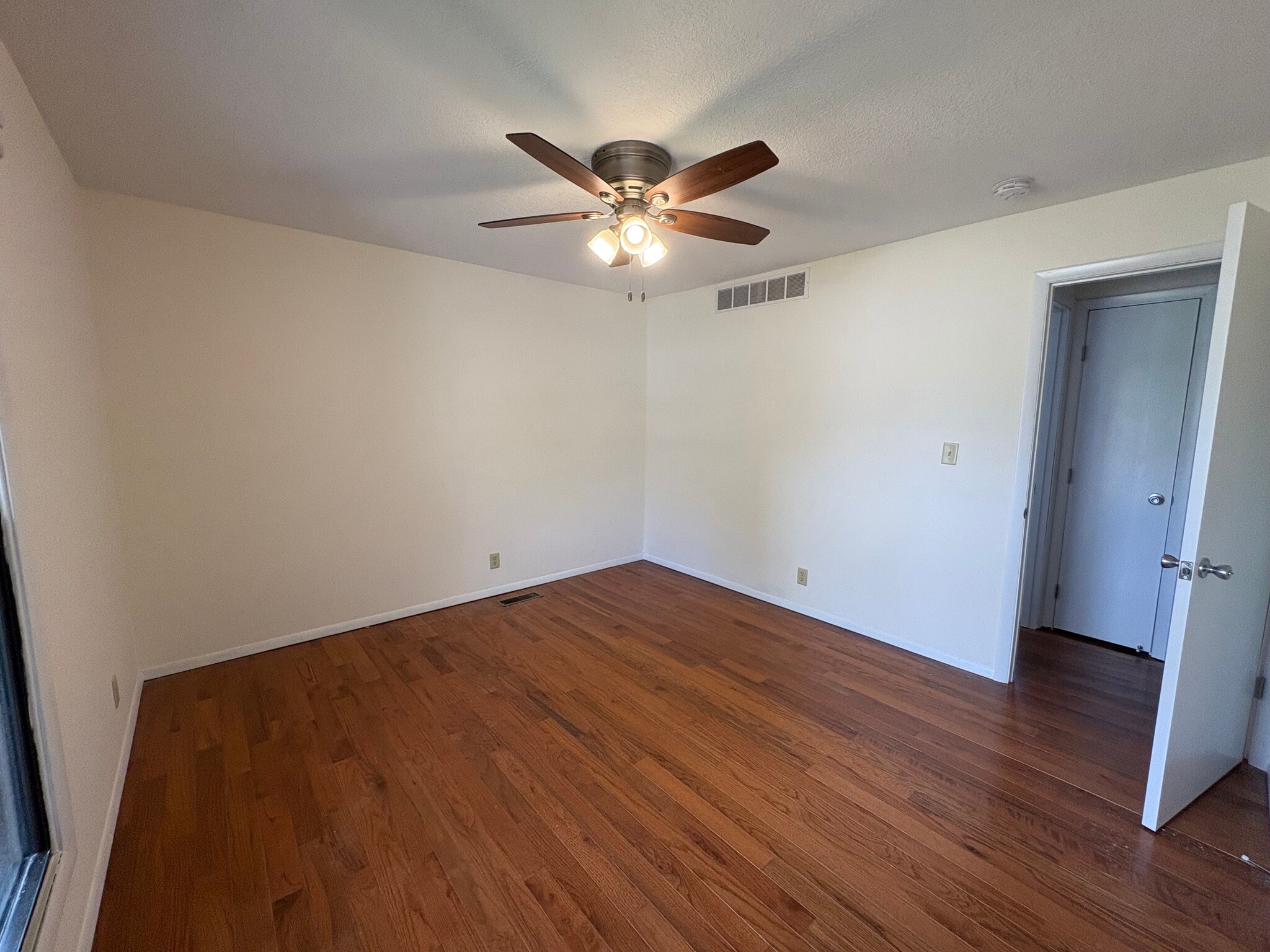 Living Room - 1901 Kenny Ave