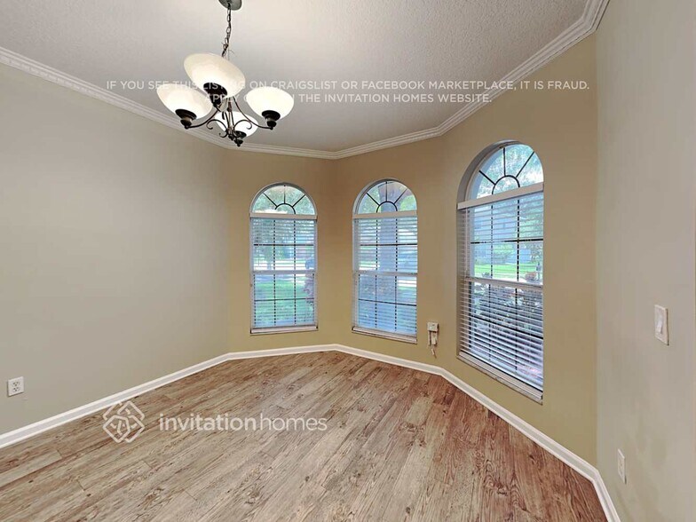 Building Photo - 384 Misty Oaks Run