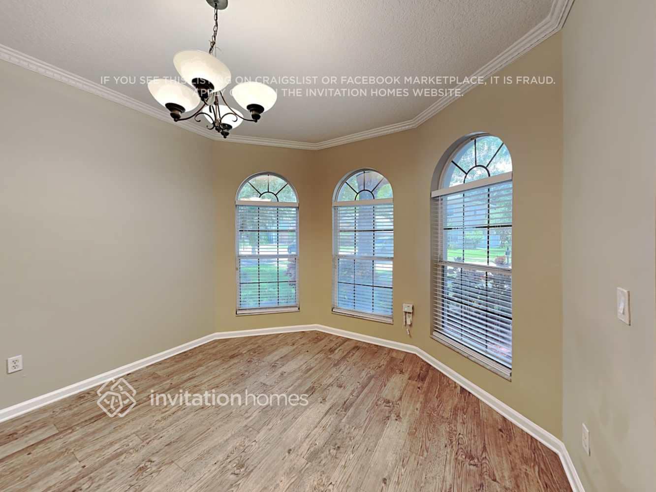 Building Photo - 384 Misty Oaks Run