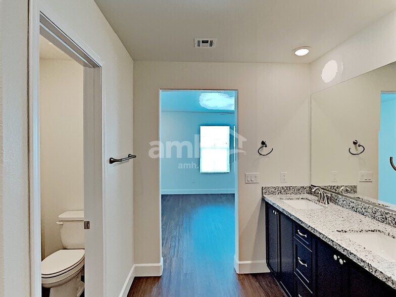 Building Photo - 1479 Garden Swing Ave