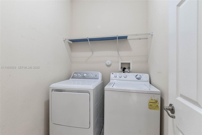 Building Photo - 17062 SW 95th Terrace