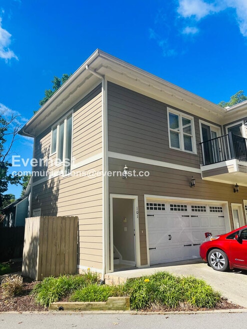 Building Photo - 101 Generals Retreat Pl