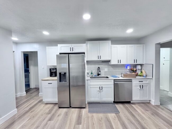 Building Photo - 130 N 500 E