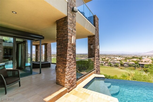 Building Photo - 1500 MacDonald Ranch Dr