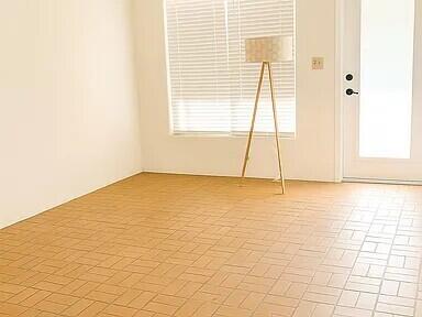 Building Photo - 2800 Middle River Dr