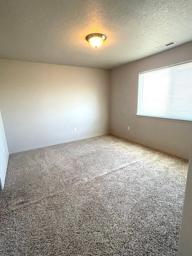 Building Photo - Beautiful Corner Lot Home for Rent in Badg...
