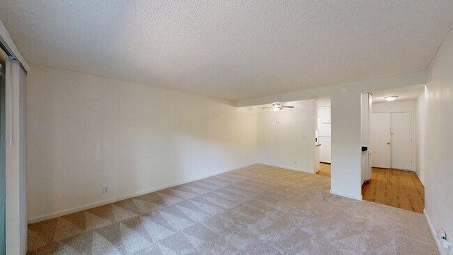 Building Photo - 998 Ignacio Blvd
