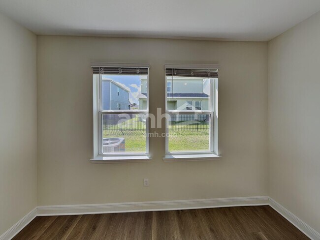 Building Photo - 5981 Sycamore Pl St