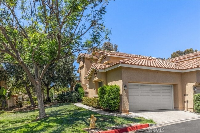 Building Photo - 41 Alondra