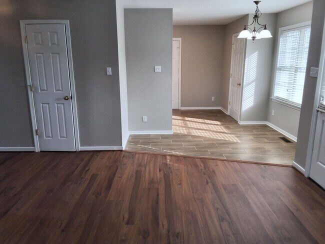 Building Photo - Chesterfield-Midlothian-Ashbrook Subdivision-Cosby High 4 Bed