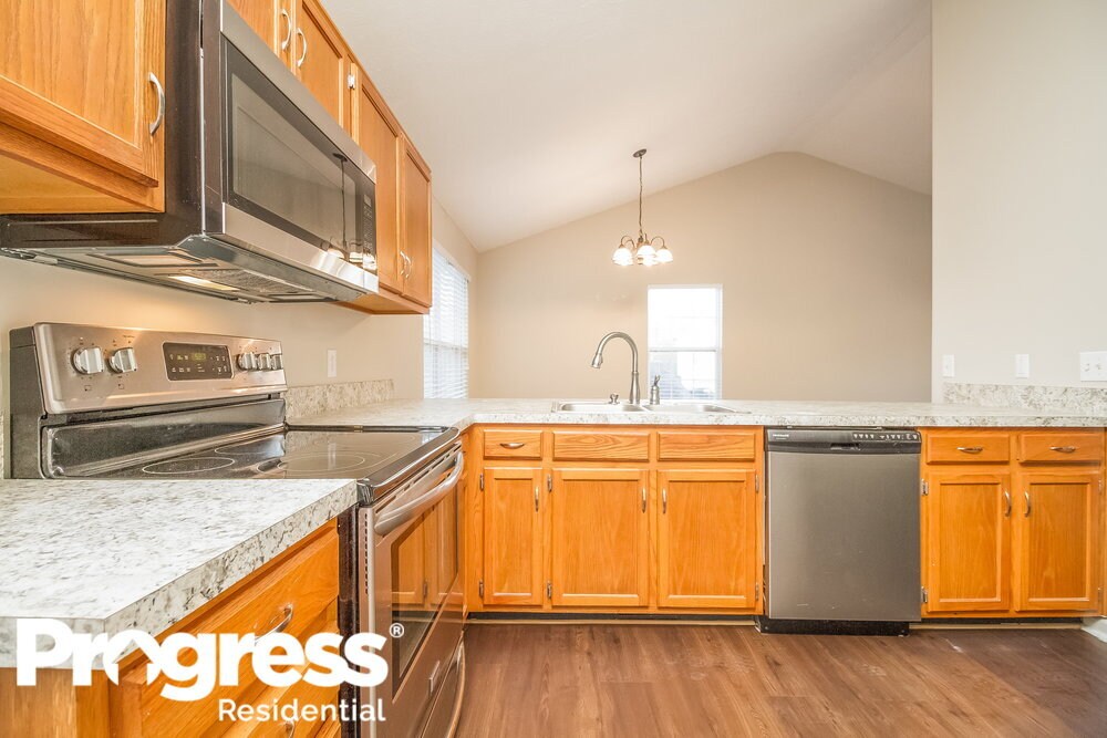 Building Photo - 5712 Cedar Ash Crossing