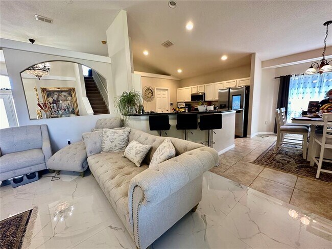 Building Photo - 1947 Fairway Loop