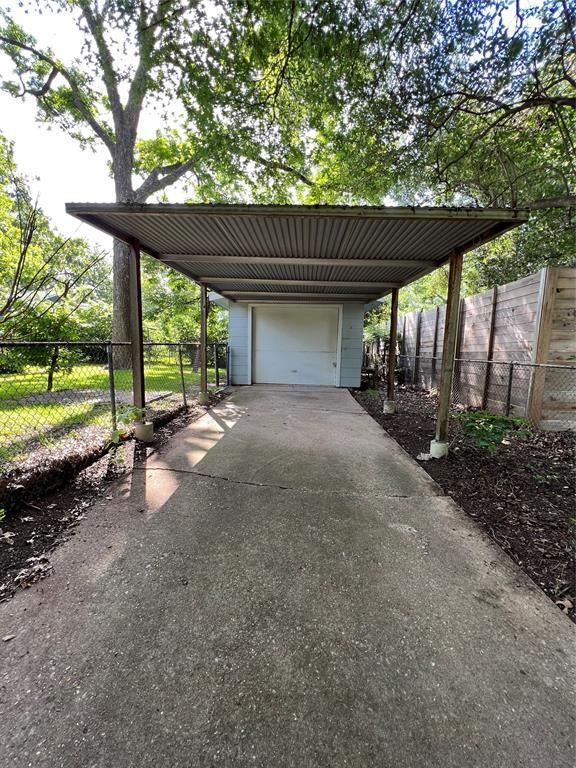 Building Photo - 1511 Romeria Dr