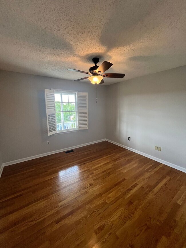 Building Photo - Beautiful 3 Bedroom house in Fishersville ...