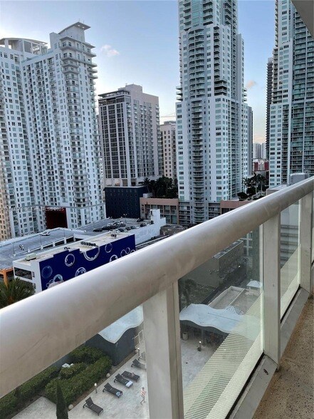 Building Photo - 50 Biscayne Blvd