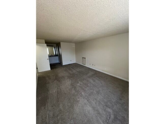 Building Photo - 9941 W Layton Ave