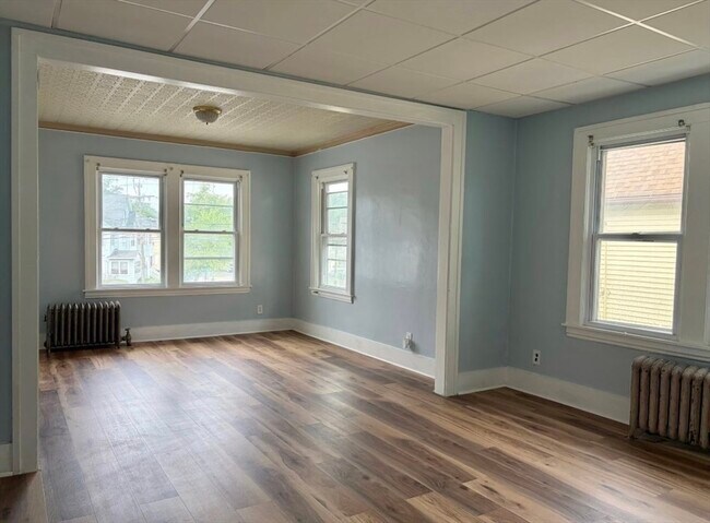 Building Photo - 15 Groveland St