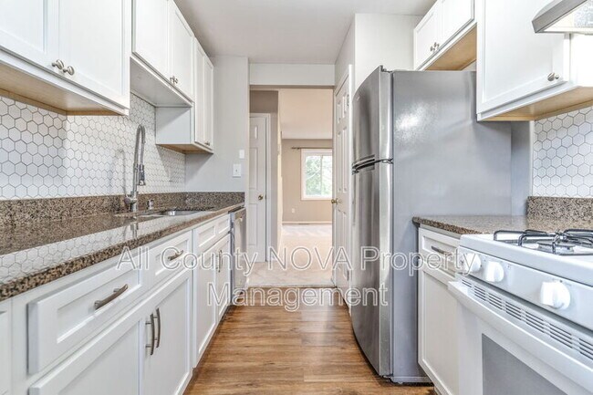 Building Photo - 50 Old Enterprise Rd