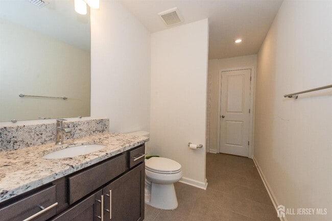 Building Photo - 601 Charleston Dr