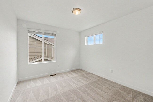 Building Photo - 5457 Inland Ave