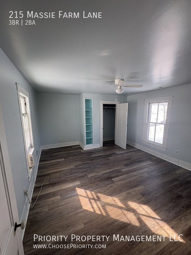 Building Photo - 215 Massie Farm Ln