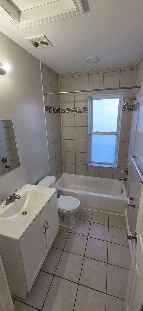 Building Photo - 543 Florida Ave NW