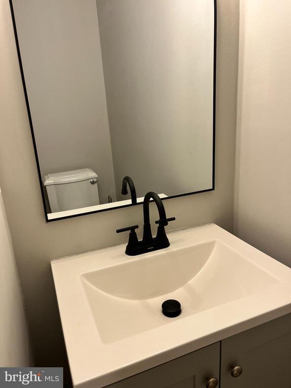 Building Photo - 24 Ballyhaunis Ct