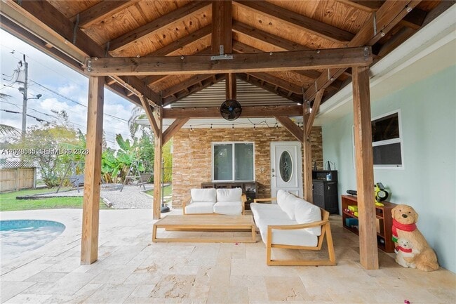 Building Photo - North 40th Avenue, Hollywood, FL 33021 - 4 BR 3 BA house