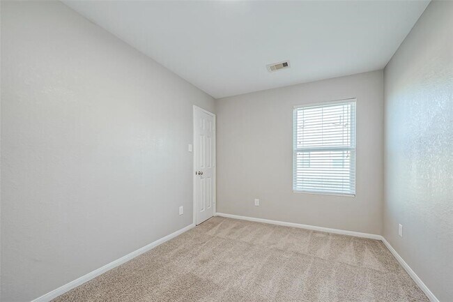 Building Photo - 5119 Ivy Fair Way