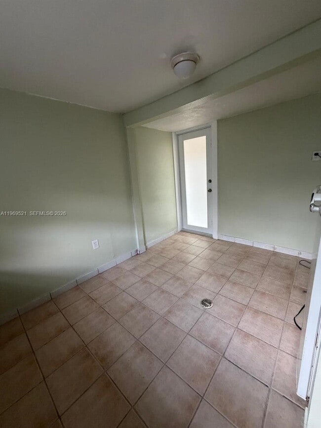 Building Photo - 9770 SW 47th St