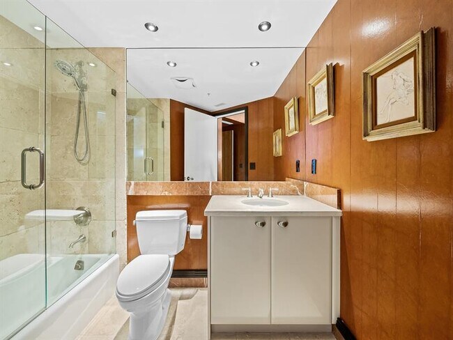 Building Photo - 333 Las Olas Way