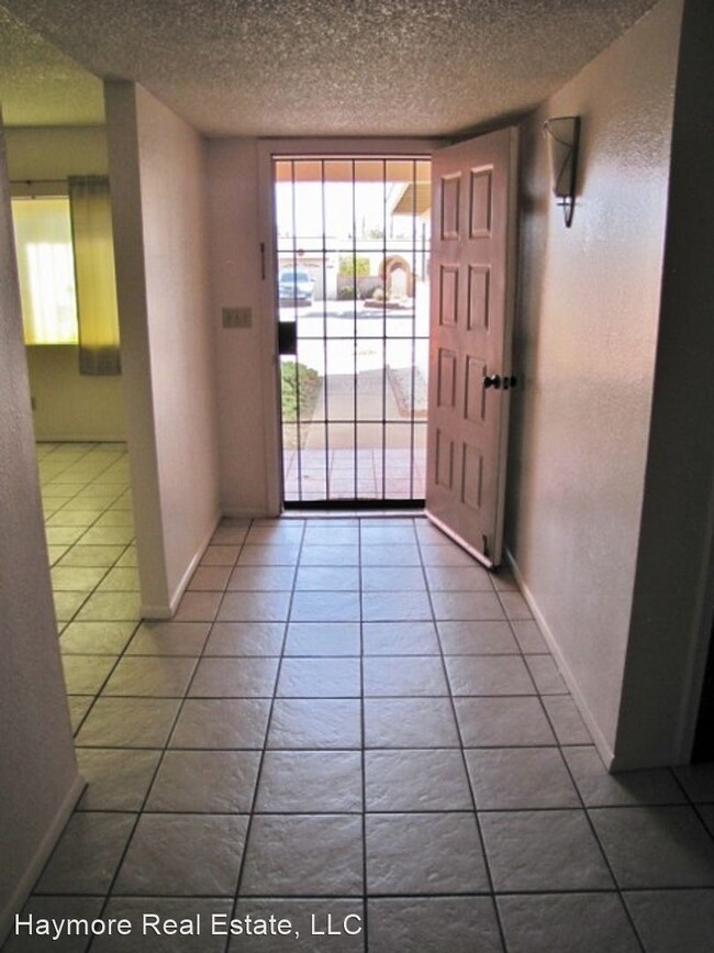 Building Photo - 2 br, 2 bath House - 1241 Carmelita Drive