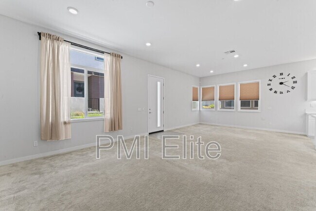 Building Photo - 26912 W Winding Trail Ct