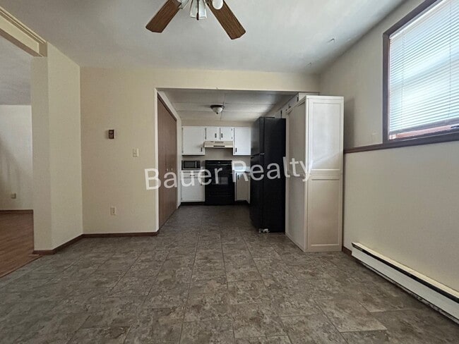 Building Photo - wj232