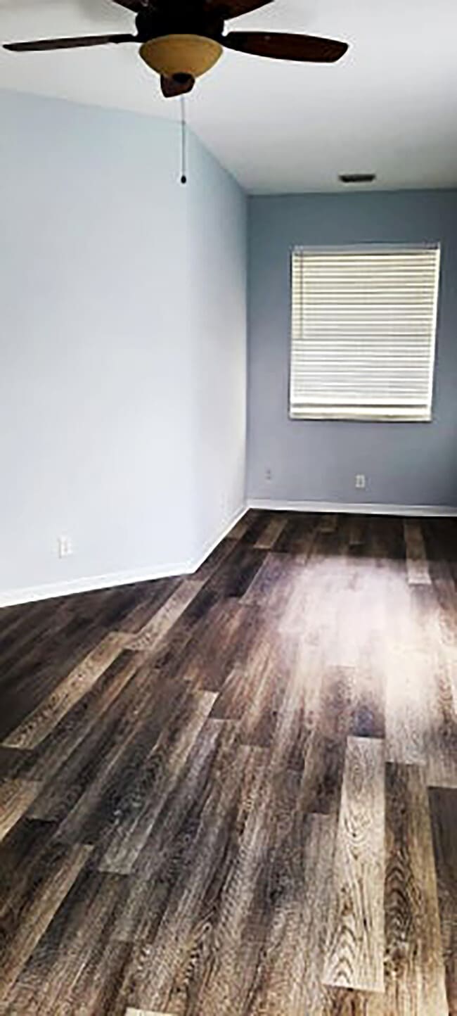 Building Photo - 205 SW Maclay Way