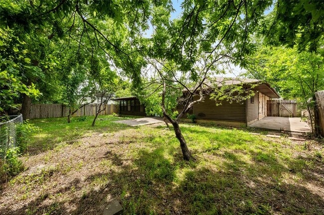 Building Photo - 5502 Salem Walk Dr
