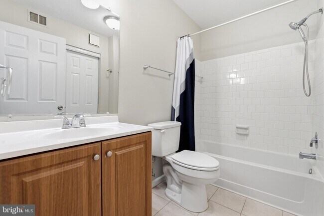 Building Photo - 12219 Stevenson Ct