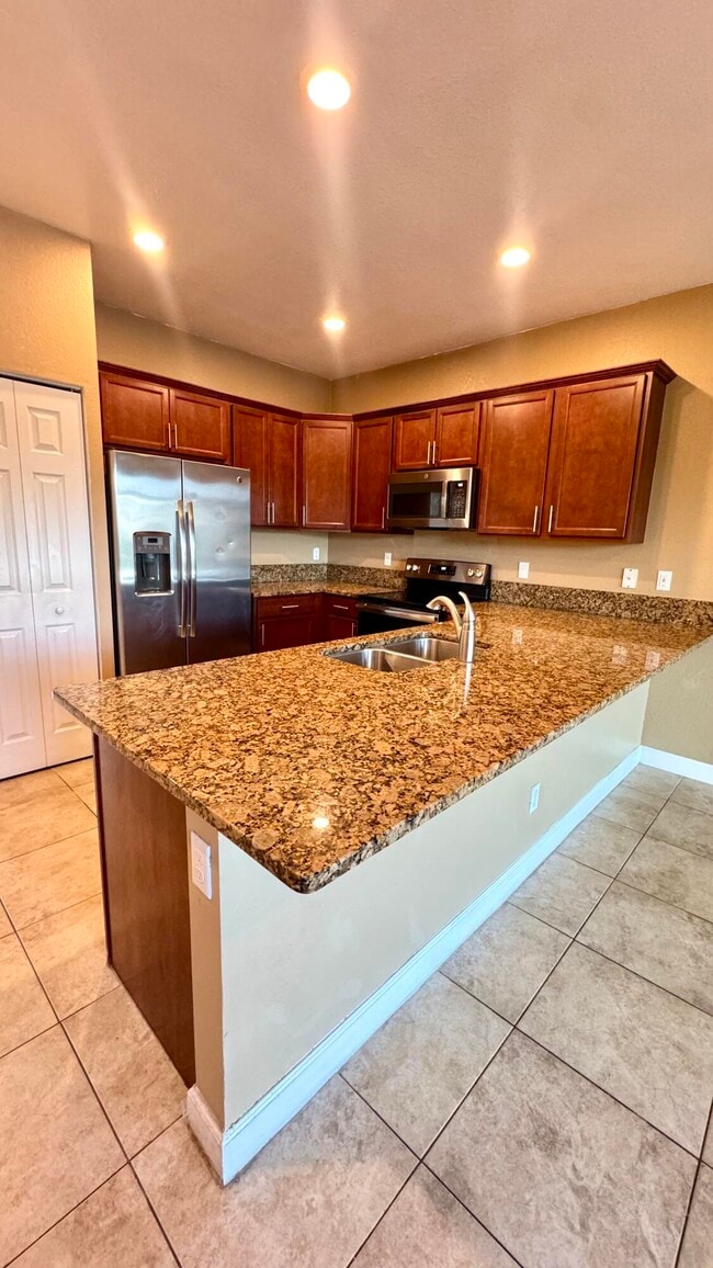 Building Photo - 4324 Maybelle Ln