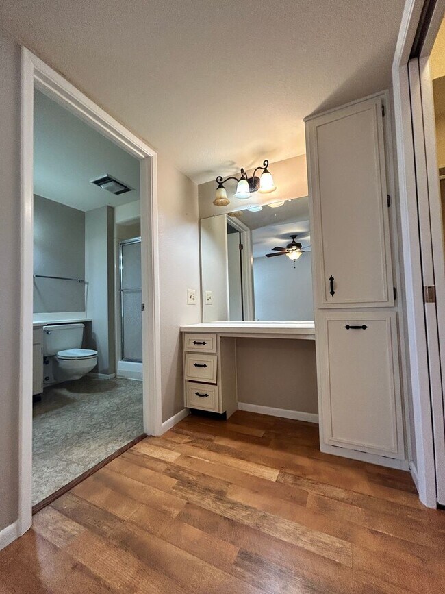 Building Photo - Age Restricted 2 Bd/2 Bath Golf Course Sub...
