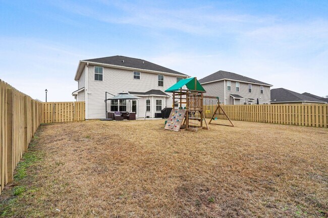 Building Photo - Like New Construction in Ludowici