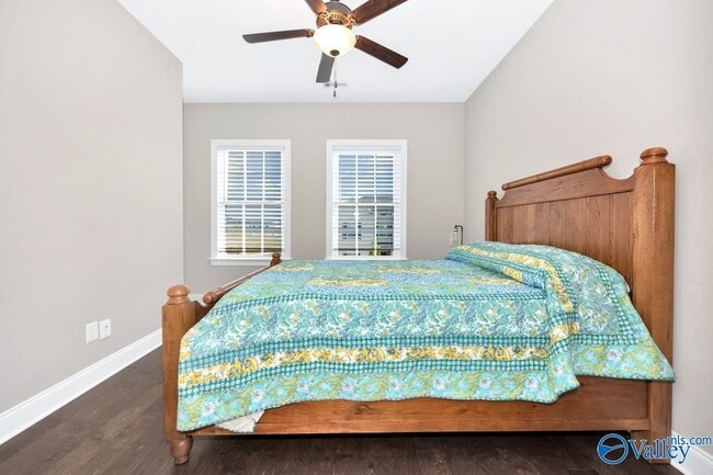 Building Photo - 200 St Louis St