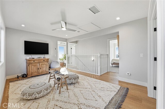 Building Photo - 3078 Zell Dr